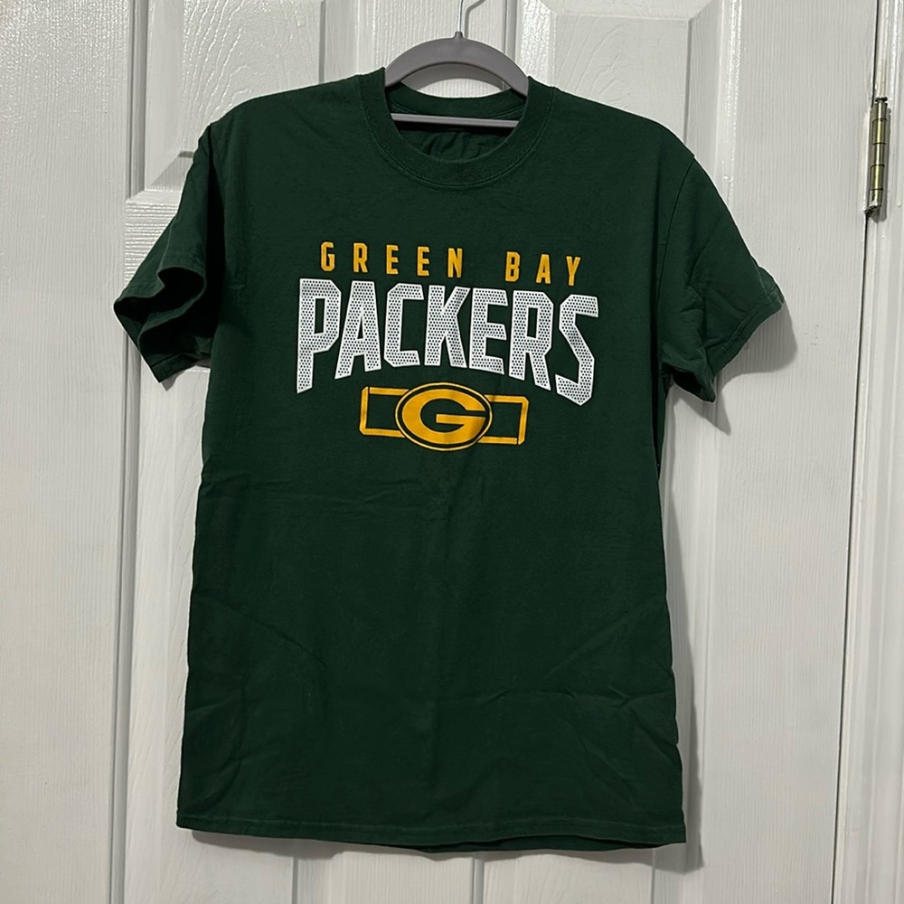 NFL Greenbay Packers tee size small